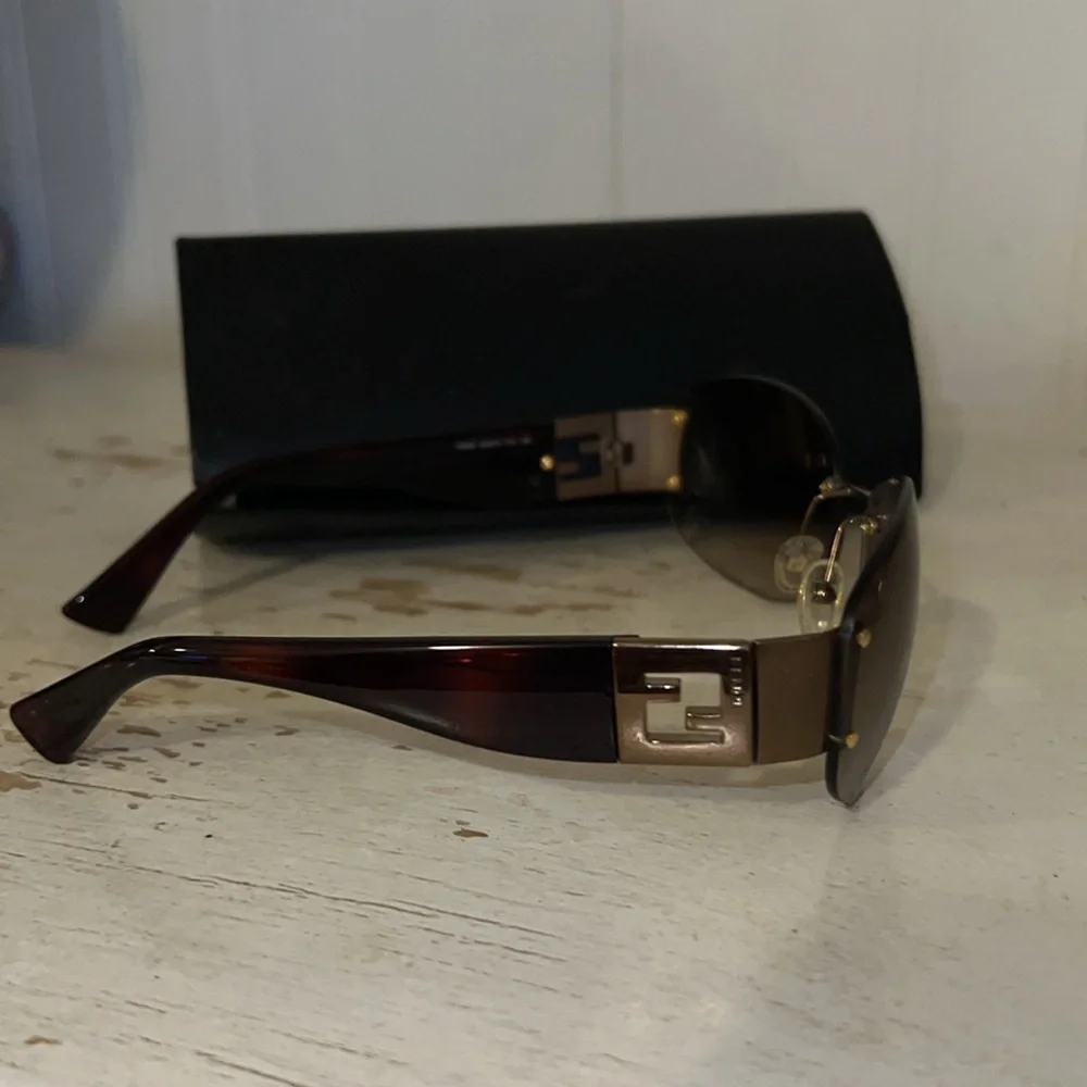 Fendi rimless sunglasses fs480 62-14 & case